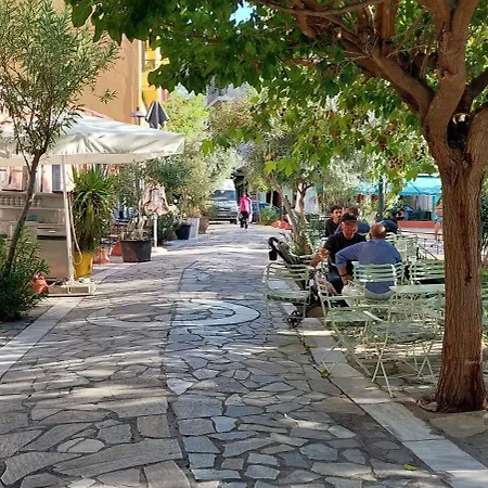 Charming Acropolis View Apartment *